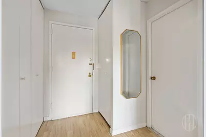300 W 110th Street #6H, New York City, NY 10026 - Photo 5
