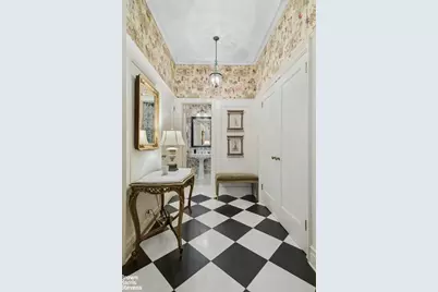 32 W 74th Street #1, New York City, NY 10023 - Photo 29