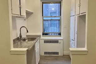 61-41 Saunders St, Rego Park, NY 11374 - Photo 1