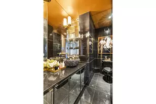 530 E 76th St, New York, NY 10021 - Photo 13