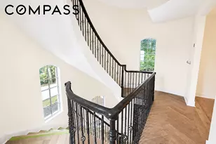 1233 Todt Hill Rd, New York, NY 10304 - Photo 9