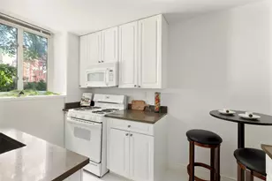 200 E 66th St, New York City, NY 10065 - Photo 3