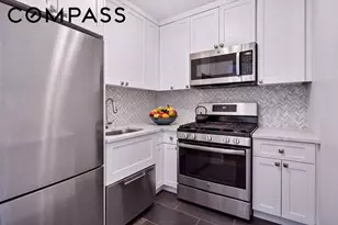 370 E 76th St, New York City, NY 10021 - Photo 3