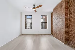 349 W 44th St, New York City, NY 10036 - Photo 3