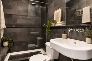 148 W 23rd St, New York, NY 10011 - Photo 5