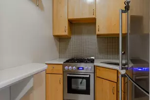 210 E 36th St, New York City, NY 10016 - Photo 3