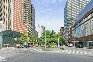 130 W 67th St, New York City, NY 10023 - Photo 23
