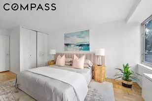 315 W 70th St, New York City, NY 10023 - Photo 7