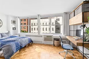 310 E 70th St, New York, NY 10021 - Photo 3