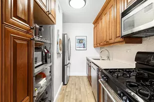 185 W End Ave, New York City, NY 10023 - Photo 5