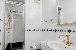 860 5th Ave, New York City, NY 10065 - Photo 9