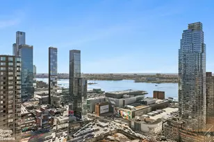 500 W 43rd St, New York, NY 10036 - Photo 11