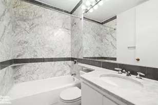 500 W 43rd St, New York, NY 10036 - Photo 5