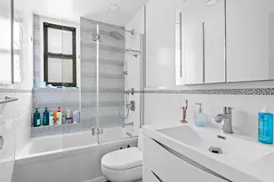 211 E 35th St, New York City, NY 10016 - Photo 11