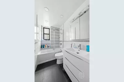 211 E 35th Street #8E, New York, NY 10016 - Photo 11