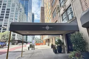 433 W 34th St., New York City, NY 10001 - Photo 17