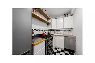 142 E 16th St, New York City, NY 10003 - Photo 3