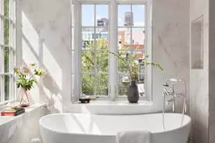436 W 20th St, New York City, NY 10011 - Photo 9