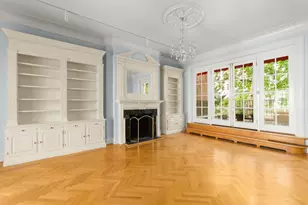 217 E 61st St, New York City, NY 10065 - Photo 3
