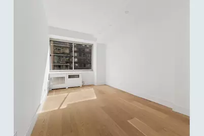225 E 46th Street #10DE, New York, NY 10017 - Photo 11