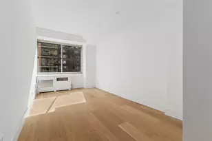 225 E 46th St, New York, NY 10017 - Photo 11