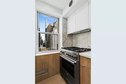 225 E 46th Street #10DE, New York, NY 10017 - Photo 5