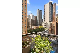 255 E 49th St, New York City, NY 10022 - Photo 7