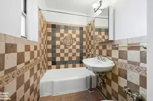 640 W 231st St, Bronx, NY 10463 - Photo 11