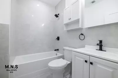 20-14 41st Street #GARDEN, New York City, NY 11105 - Photo 5