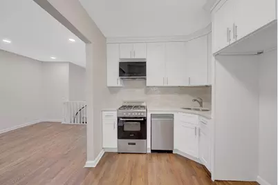 112 E 45th Street, New York City, NY 11203 - Photo 11