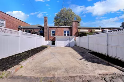 112 E 45th Street, New York City, NY 11203 - Photo 25