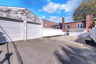 112 E 45th St, New York City, NY 11203 - Photo 25