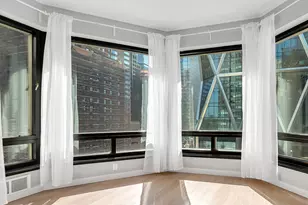 301 W 57th St, New York City, NY 10019 - Photo 3