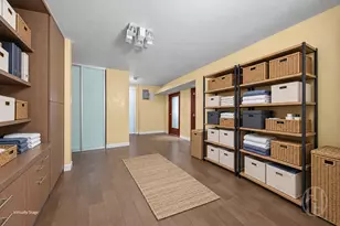 255 E 49th St, New York City, NY 10017 - Photo 9
