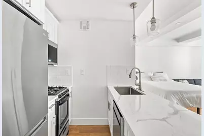 235 W 102nd Street #3V, New York, NY 10025 - Photo 5