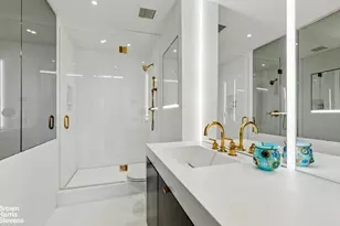 641 5th Ave, New York City, NY 10022 - Photo 11