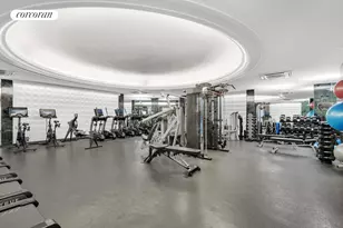 360 E 72nd St, New York City, NY 10021 - Photo 21