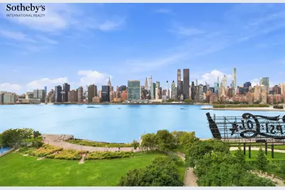 46-30 Center Boulevard #905, New York City, NY 11109 - Photo 3