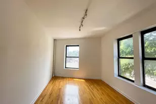 305 Ocean Ave, New York City, NY 11225 - Photo 3