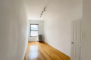305 Ocean Ave, New York City, NY 11225 - Photo 5