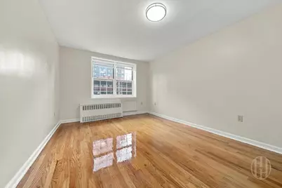 88-25 153rd Street #1C, New York City, NY 11432 - Photo 3