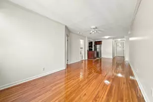 88-25 153rd St, Jamaica, NY 11432 - Photo 3
