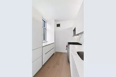 250 E 54th Street #21A, New York, NY 10022 - Photo 3