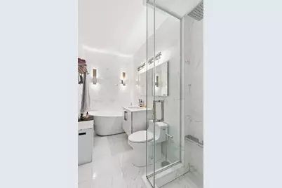 250 E 54th Street #21A, New York, NY 10022 - Photo 5