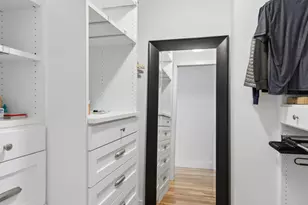 201 E 25th St, New York, NY 10010 - Photo 7