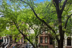 119 W 71st St, New York City, NY 10023 - Photo 3
