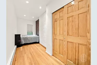 596 3rd Avenue #3, New York, NY 10016 - Photo 5