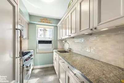 200 E 78th Street #19A, New York City, NY 10075 - Photo 5