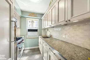 200 E 78th St, New York City, NY 10075 - Photo 5