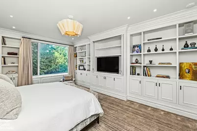 912 5th Avenue #2A, New York City, NY 10021 - Photo 5